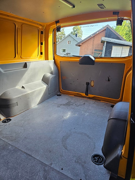 Volkswagen Transporter 24 of 24