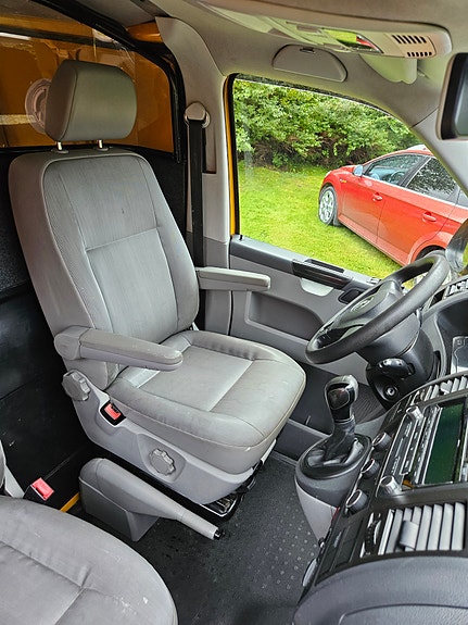Volkswagen Transporter 10 of 24