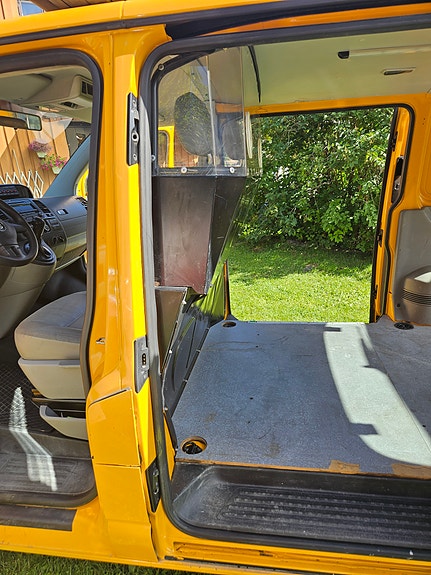 Volkswagen Transporter 22 of 24