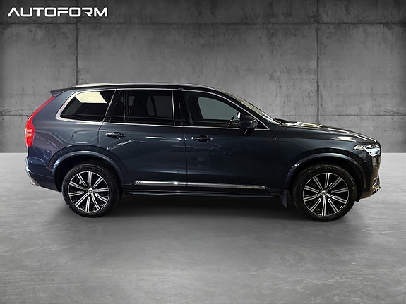 Volvo XC90 5 of 19