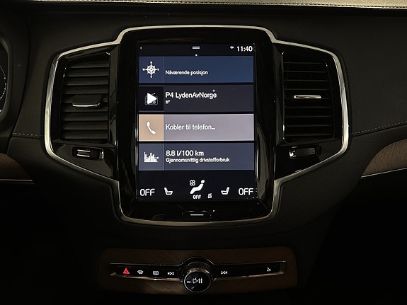 Volvo XC90 17 of 19