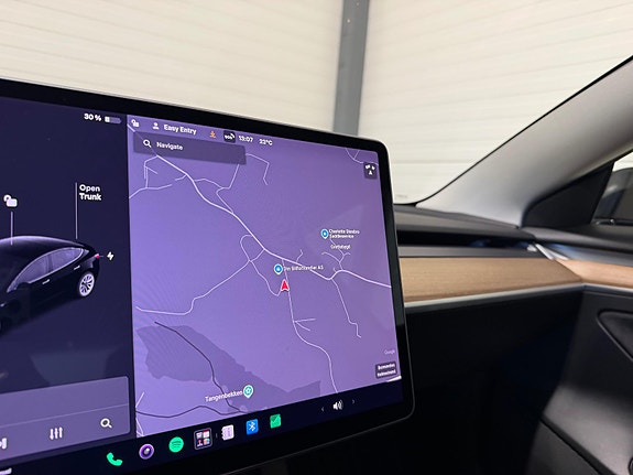 Tesla Model 3 27 of 29