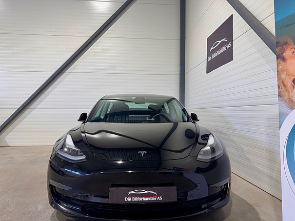 Tesla Model 3 3 of 29