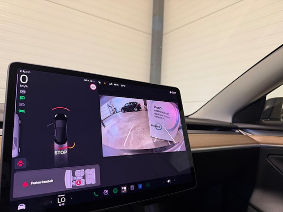 Tesla Model 3 29 of 29