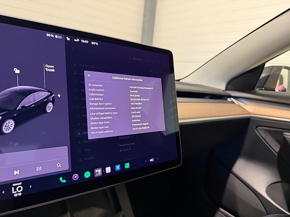 Tesla Model 3 26 of 29