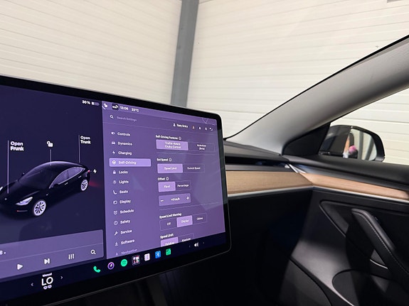 Tesla Model 3 23 of 29