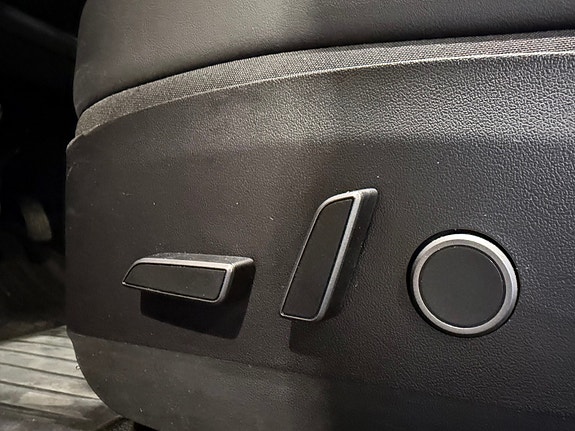 Tesla Model 3 17 of 29