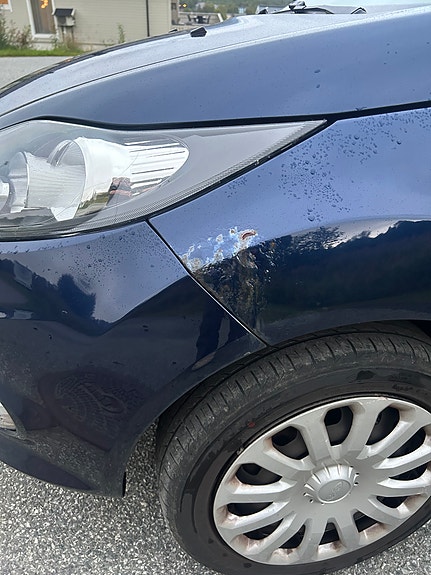 Ford Fiesta 6 of 12