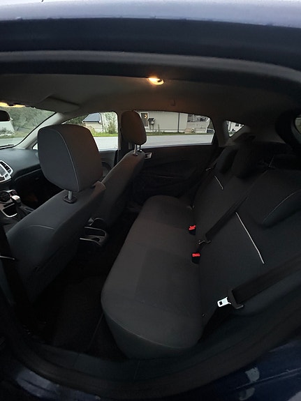 Ford Fiesta 11 of 12