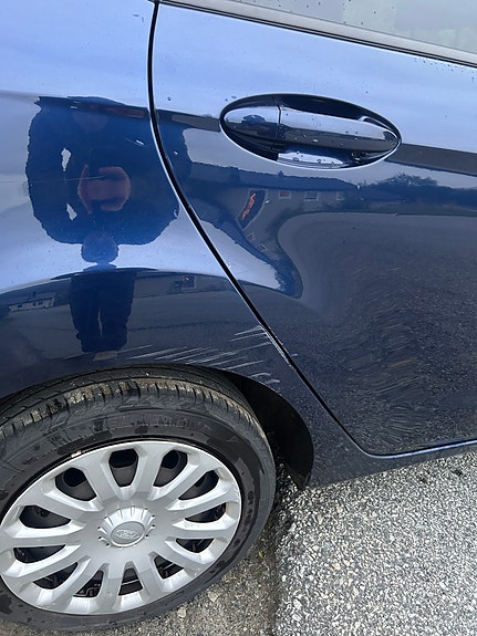 Ford Fiesta 5 of 12