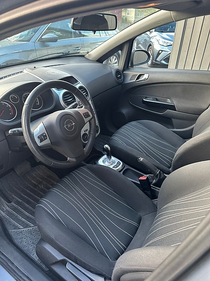 Opel Corsa 3 of 14