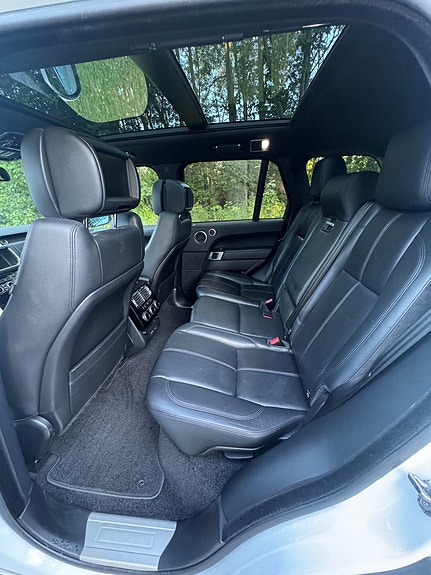 Land Rover Range Rover 23 of 30