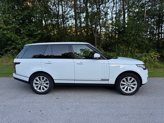 Land Rover Range Rover 10 of 30