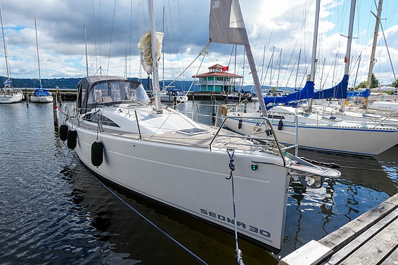 Sedna 30 SMARTboat med Yanmar 2YM15. Hevbar kjøl og ror. Kun 45 cm dypgående! 2 of 30