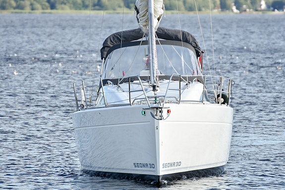 Sedna 30 SMARTboat med Yanmar 2YM15. Hevbar kjøl og ror. Kun 45 cm dypgående! 5 of 30