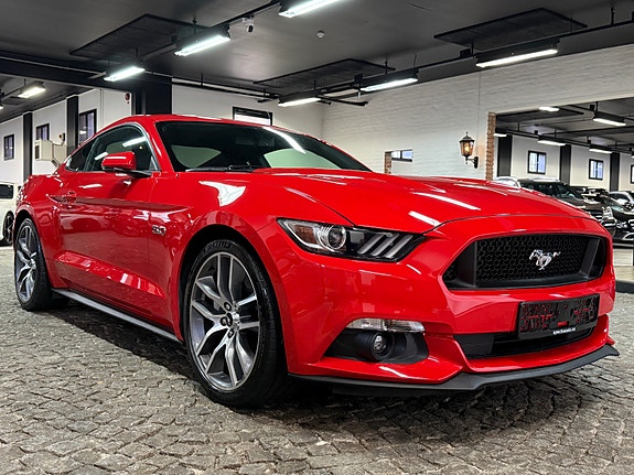Ford Mustang 9 of 19