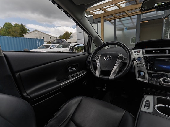 Toyota Prius+ Seven 28 of 30