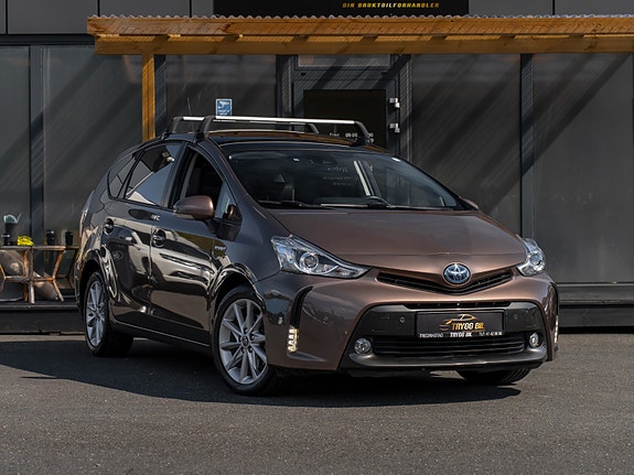 Toyota Prius+ Seven 3 of 30