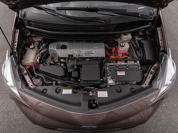 Toyota Prius+ Seven 14 of 30