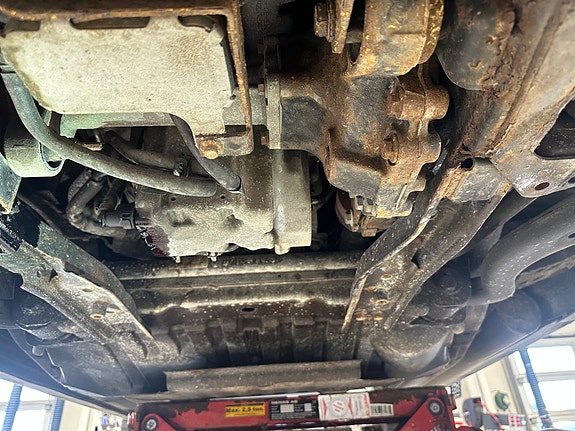 Land Rover Discovery 4 22 of 26