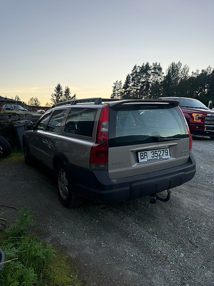 Volvo XC70 9 of 10