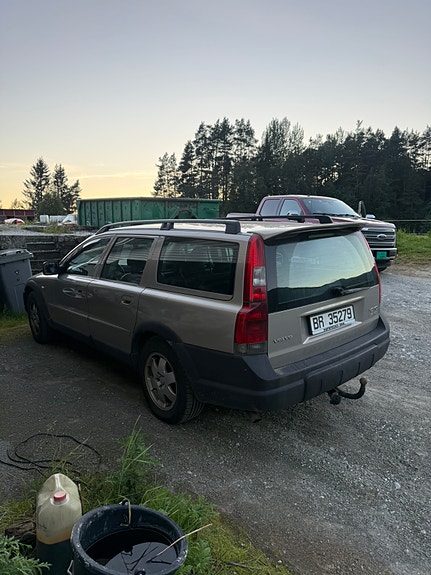 Volvo XC70 3 of 10