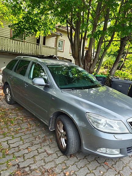 Skoda Octavia 3 of 9