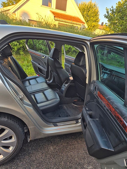 Skoda Superb 8 of 10
