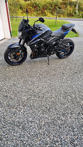Suzuki GSX-S 750 6 of 14