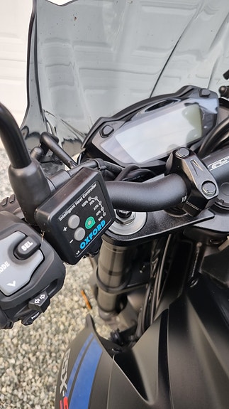 Suzuki GSX-S 750 8 of 14