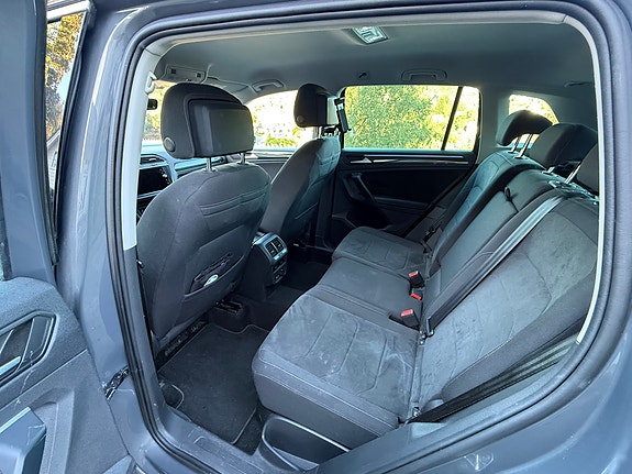 Volkswagen Tiguan 12 of 12