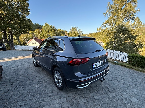 Volkswagen Tiguan 8 of 12