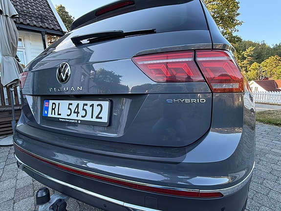 Volkswagen Tiguan 9 of 12