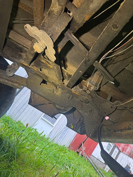 Chevrolet K2500 16 of 28