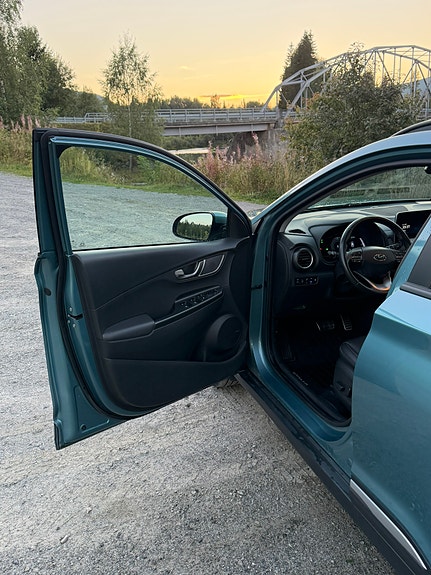 Hyundai Kona 16 of 26