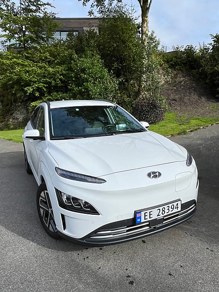 Hyundai Kona 2 of 10