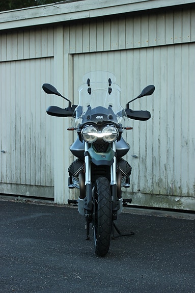 Moto Guzzi V85 TT - Centenario 3 of 11