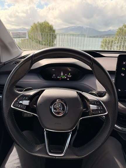 Skoda Enyaq 6 of 8