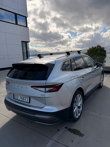 Skoda Enyaq 5 of 8