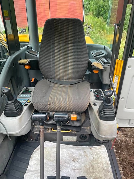 Volvo EC 160 7 of 16