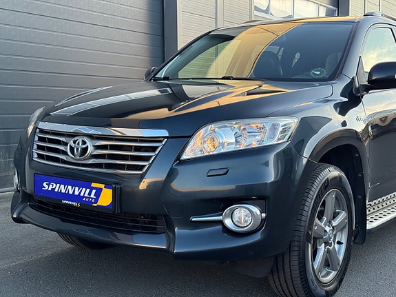 Toyota RAV4 9 of 30