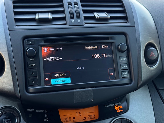 Toyota RAV4 27 of 30