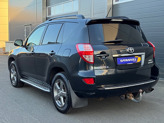 Toyota RAV4 11 of 30