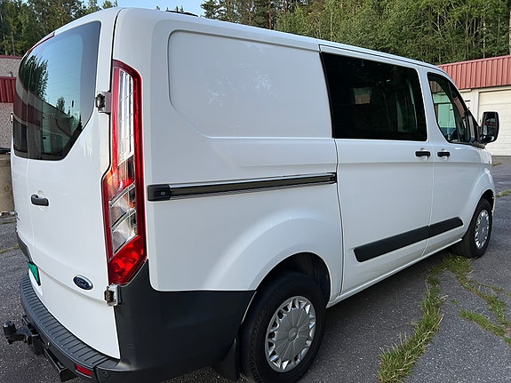Ford Transit Custom 3 of 25