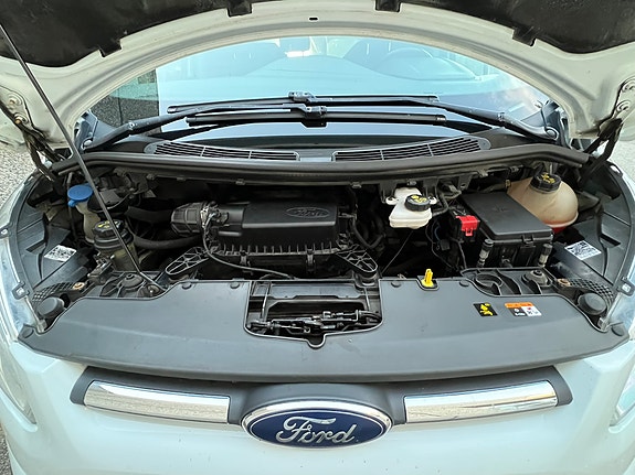 Ford Transit Custom 21 of 25
