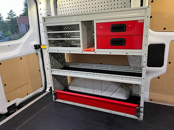 Ford Transit Custom 11 of 25