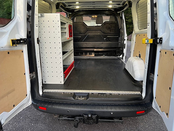 Ford Transit Custom 6 of 25