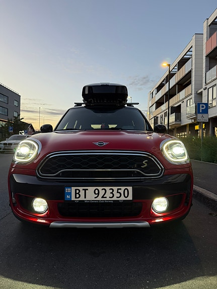 MINI Countryman Cooper SE 4 of 28