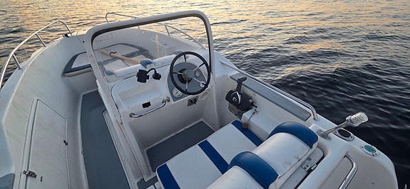 Quicksilver Commander 500 med E-TEC 75 hk (2017) +  henger. Høstpris! 3 of 14