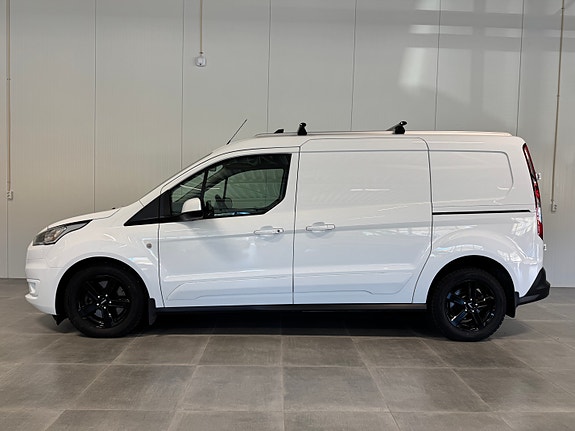Ford Transit Connect 10 of 30